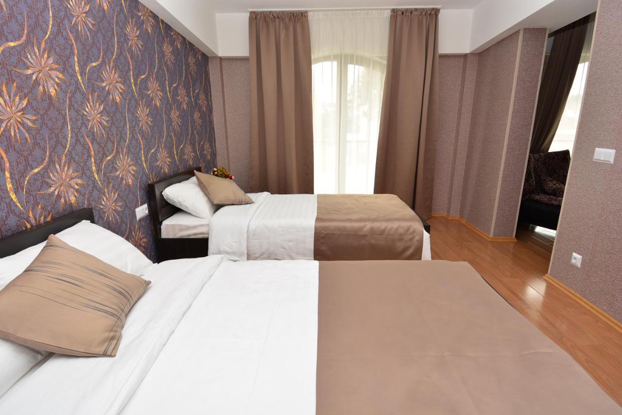 Granada Hotel And Restaurant Tbilisi Luaran gambar