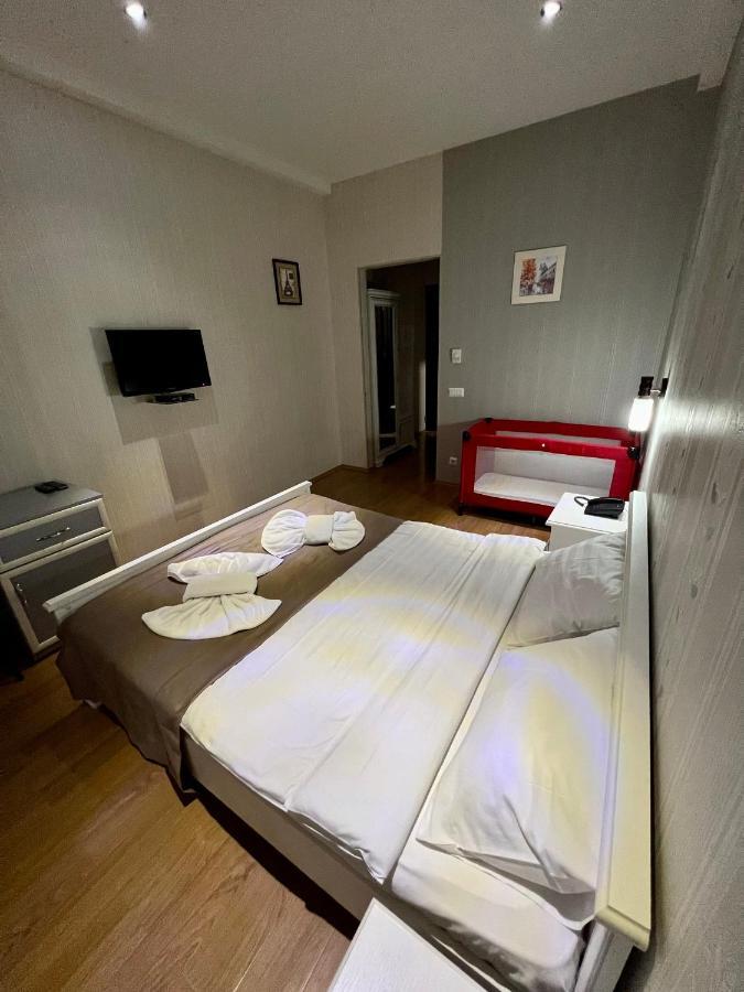 Granada Hotel And Restaurant Tbilisi Luaran gambar